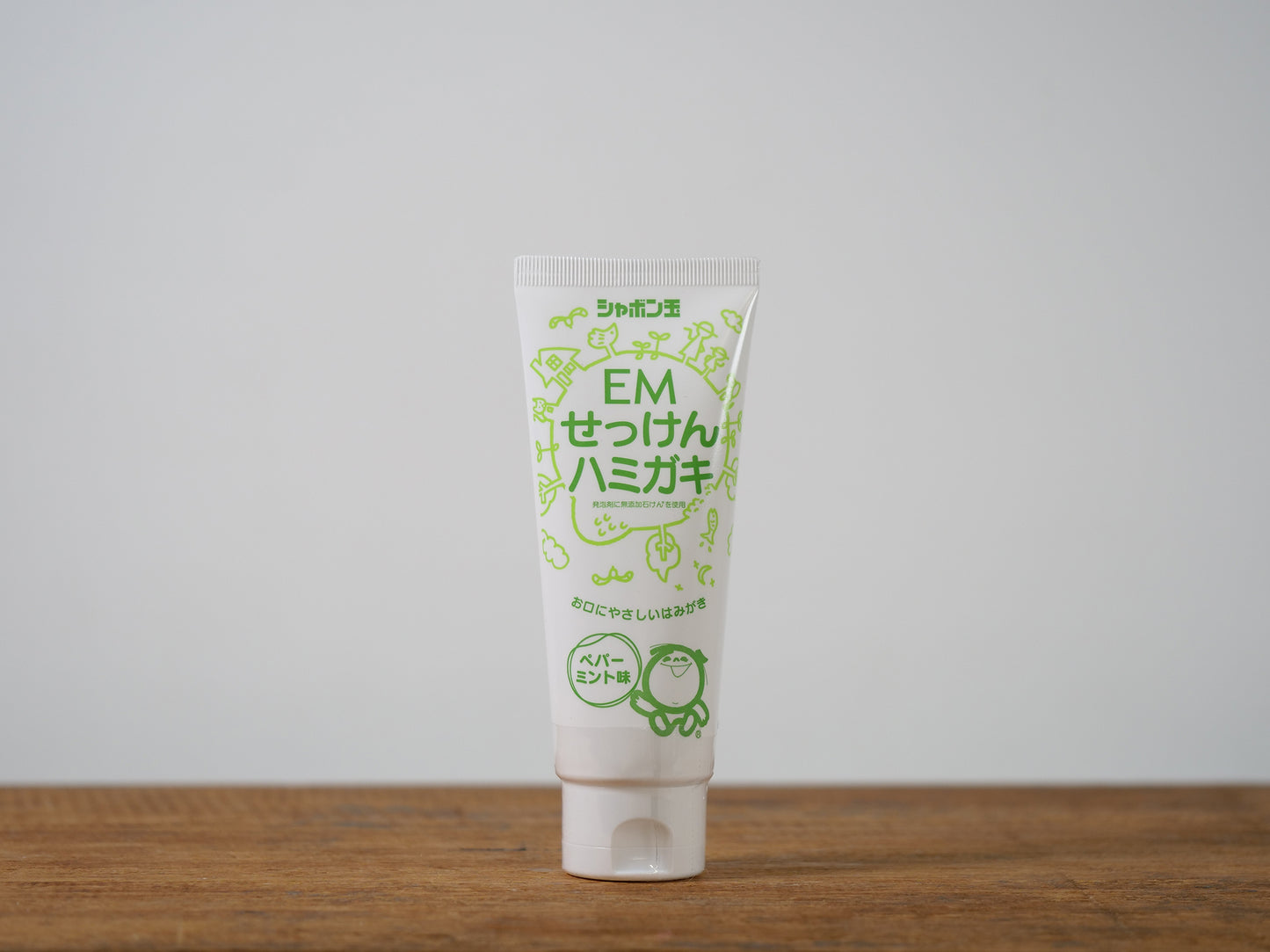EMせっけんハミガキ