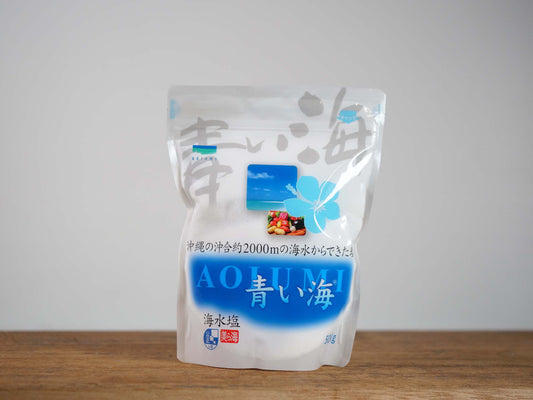 沖縄の海水塩 青い海
