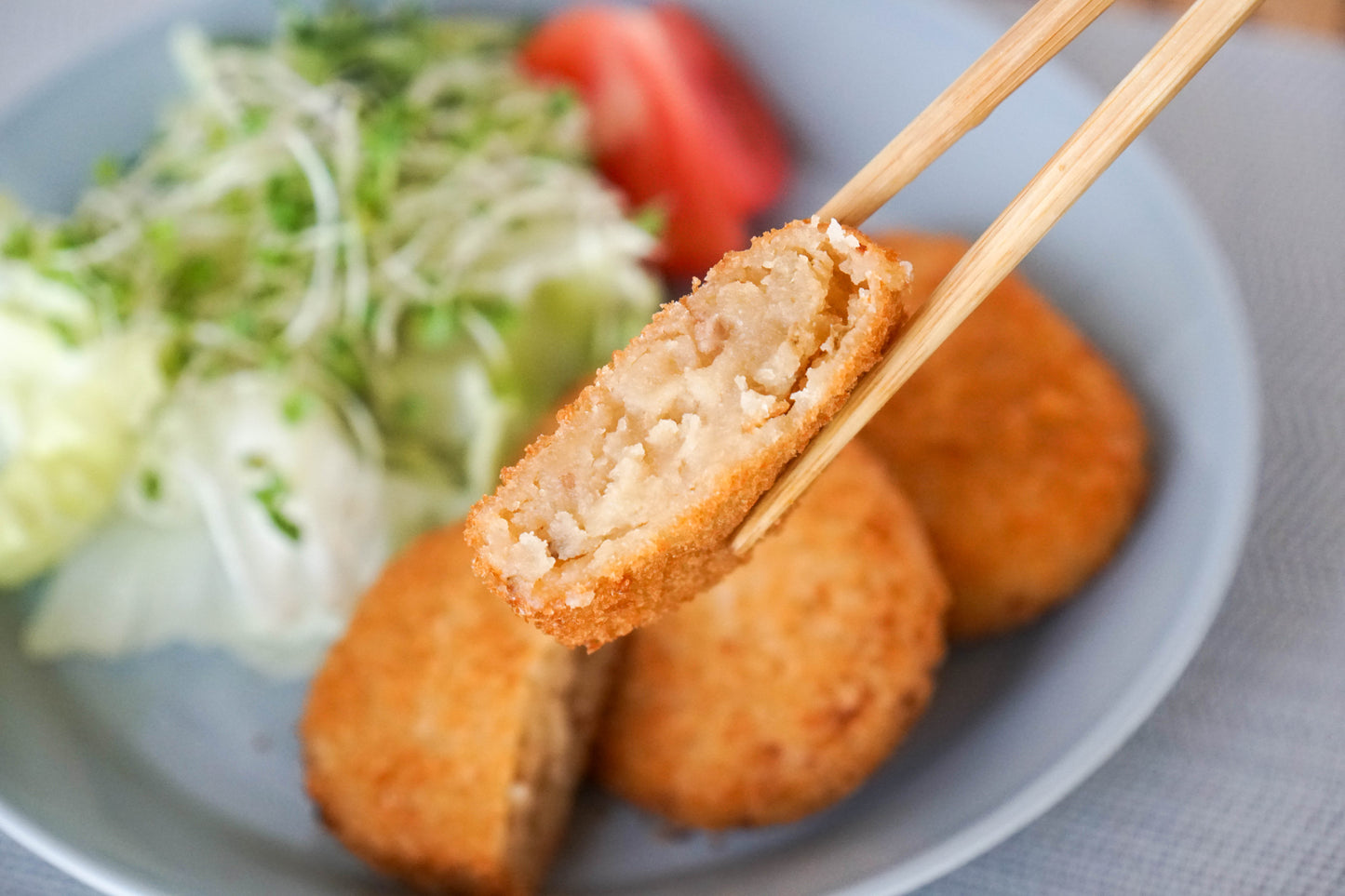 【冷凍】黒豚入りポテトコロッケ（油調済）